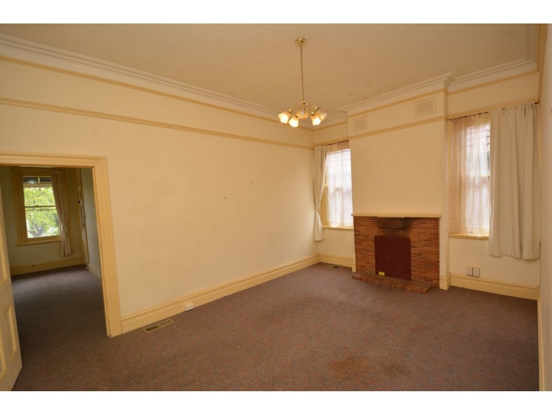 9 Laurence Street, Lithgow NSW 2790