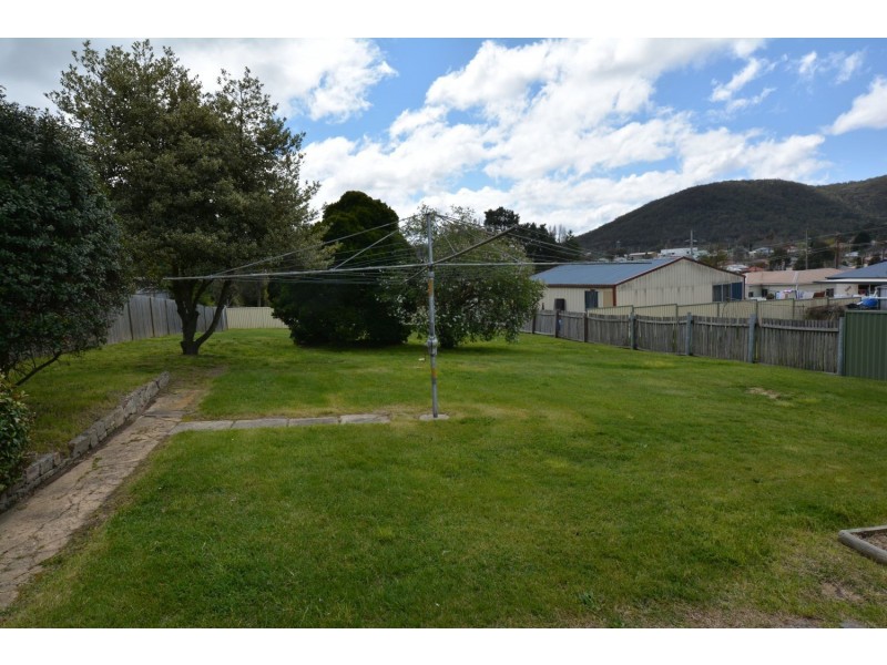 60 Outer Crescent, Lithgow NSW 2790