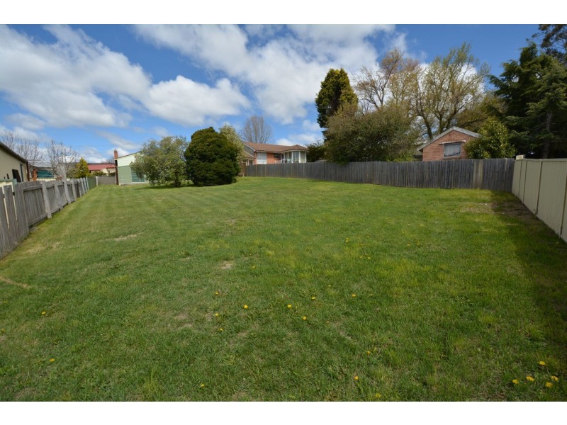 60 Outer Crescent, Lithgow NSW 2790