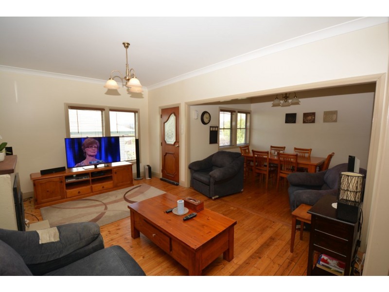 49 Lyon Parade, Wallerawang NSW 2845