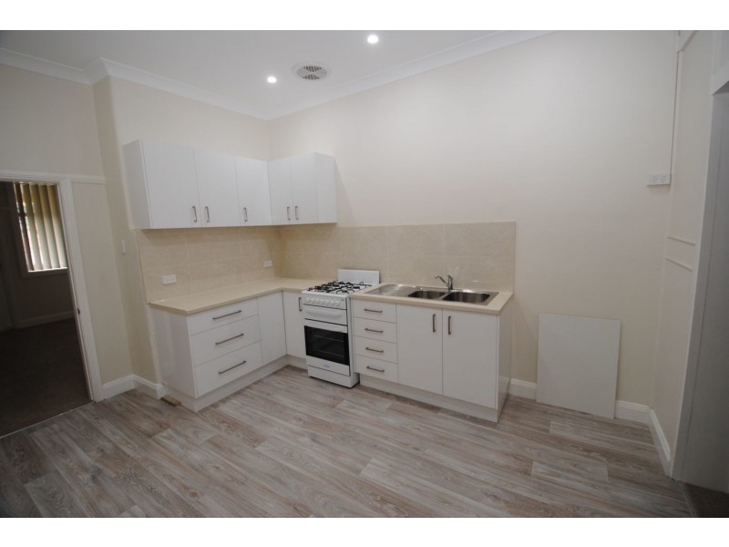 109 Martini Parade, Lithgow NSW 2790