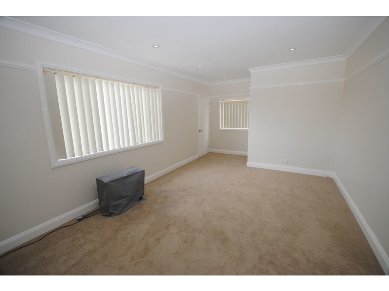 109 Martini Parade, Lithgow NSW 2790