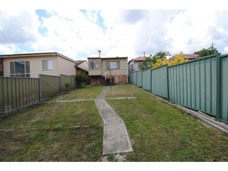 109 Martini Parade, Lithgow NSW 2790
