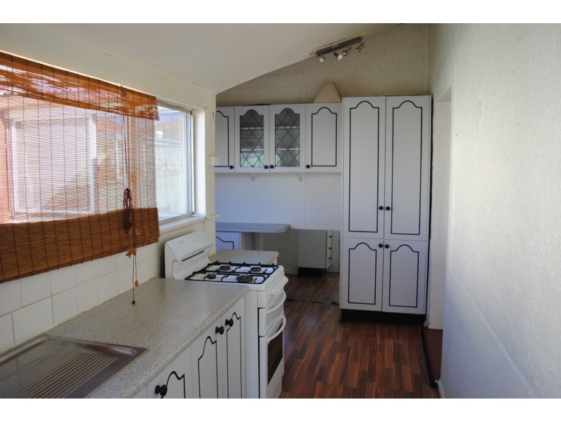 19 Sandford Avenue, Lithgow NSW 2790