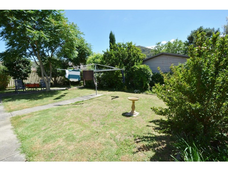 11 Fullagar Avenue, Lithgow NSW 2790