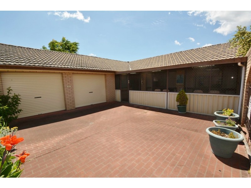 11 Fullagar Avenue, Lithgow NSW 2790
