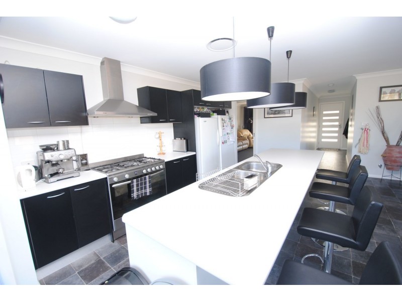 6 Thornton Avenue, Lithgow NSW 2790