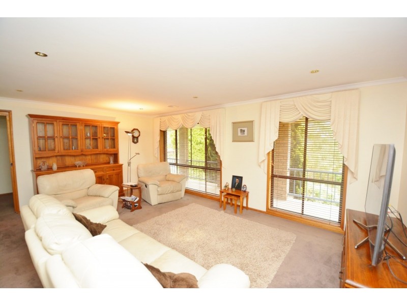 9 Blaxland Street, Lithgow NSW 2790