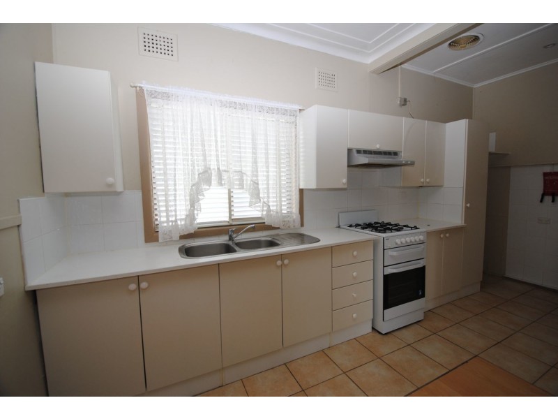 50 Amiens Street, Lithgow NSW 2790