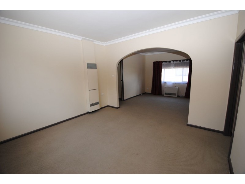 68 Rifle Parade, Lithgow NSW 2790