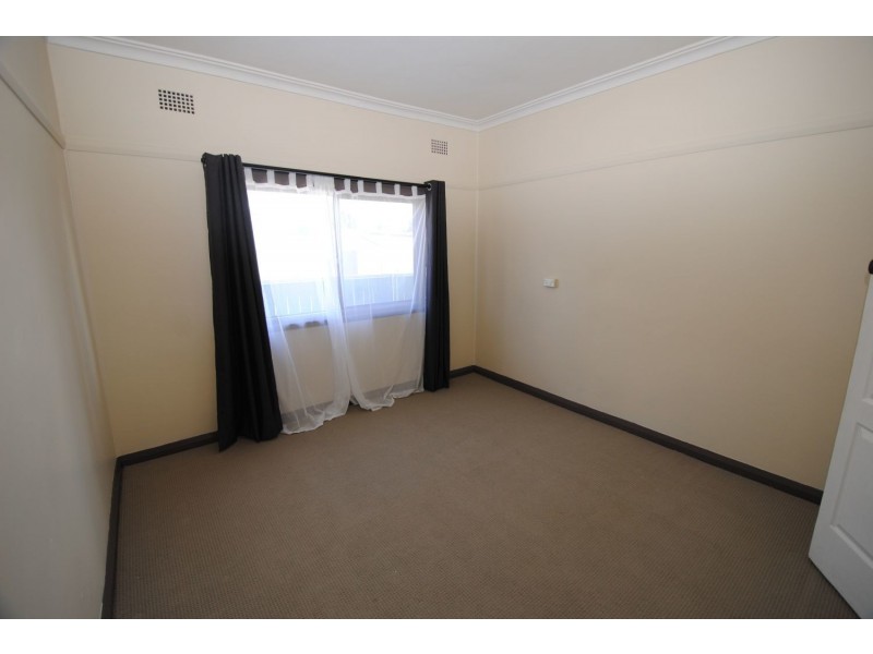 68 Rifle Parade, Lithgow NSW 2790