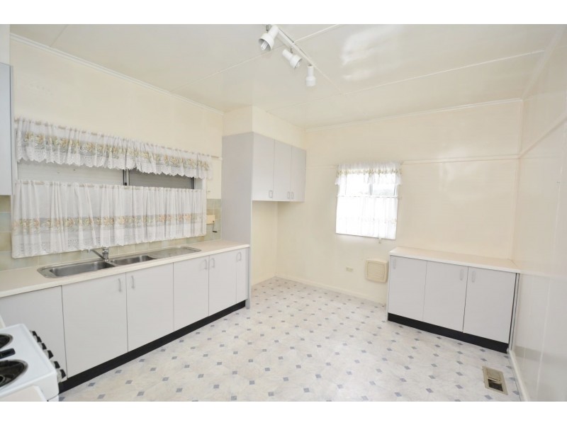 42 Stewart Street, Lithgow NSW 2790