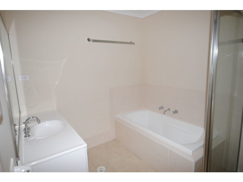 B/6 Pirena Place, Lithgow NSW 2790