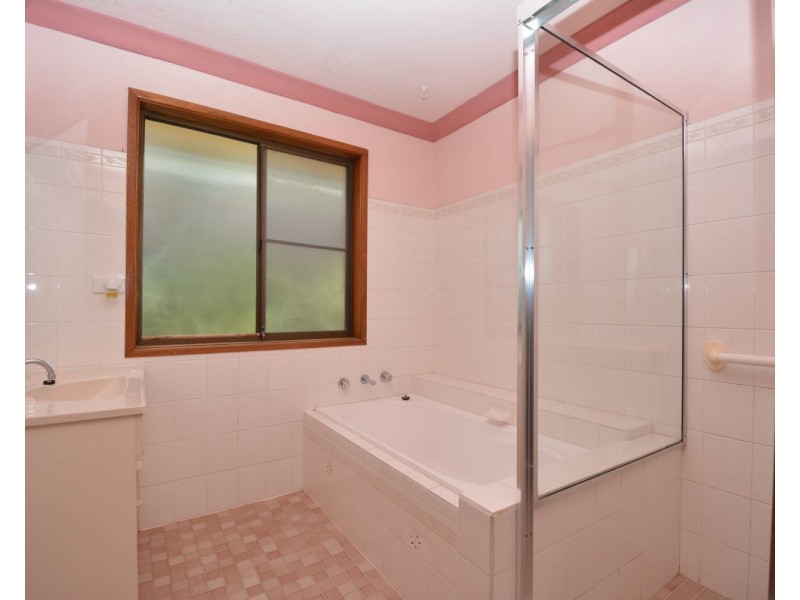 8 Kremer Crescent, Wallerawang NSW 2845