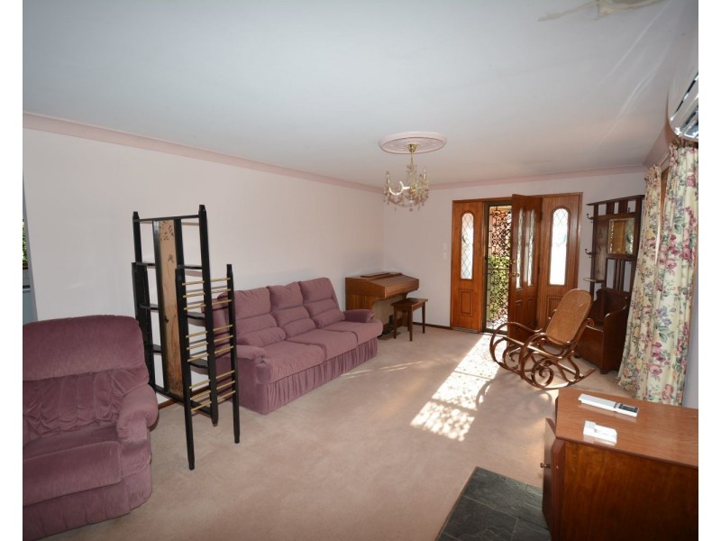 8 Kremer Crescent, Wallerawang NSW 2845