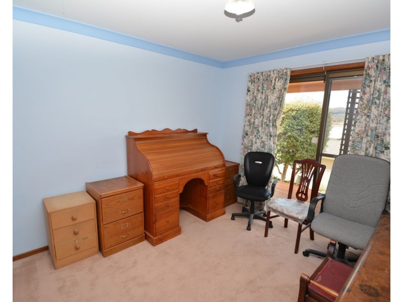8 Kremer Crescent, Wallerawang NSW 2845