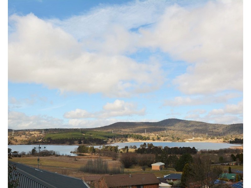 8 Kremer Crescent, Wallerawang NSW 2845