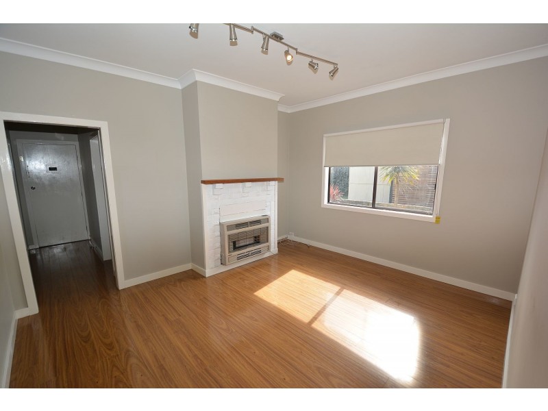 73 Rifle Parade, Lithgow NSW 2790