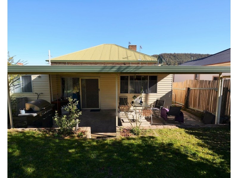 75 Inch Street, Lithgow NSW 2790