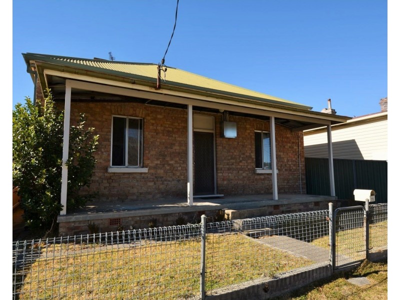 75 Inch Street, Lithgow NSW 2790