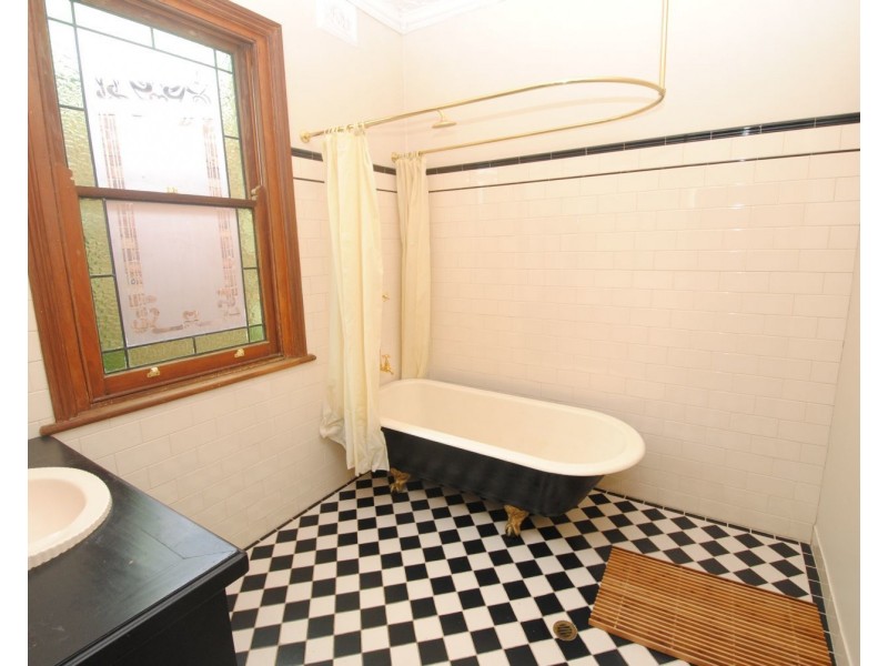 213 Mort Street, Lithgow NSW 2790