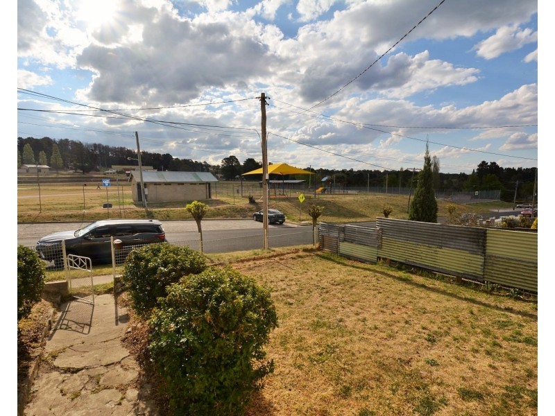 16 Lime Street, Portland NSW 2847