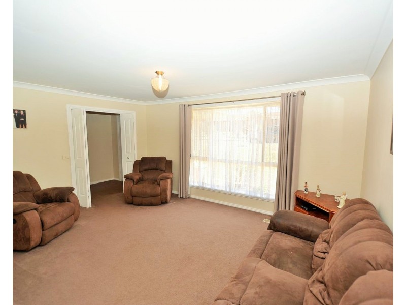 14 Chivers Close, Lithgow NSW 2790