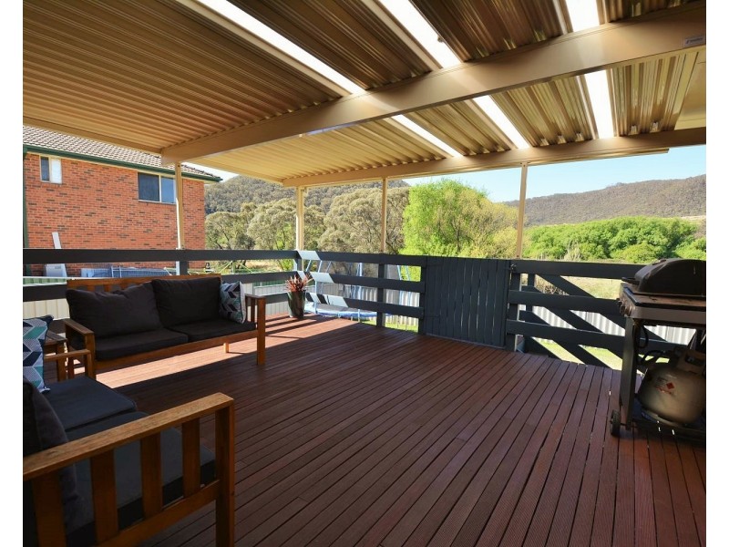 14 Chivers Close, Lithgow NSW 2790