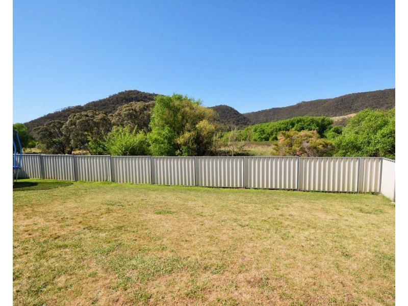 14 Chivers Close, Lithgow NSW 2790