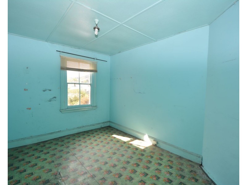 21 Waratah Street, Lithgow NSW 2790