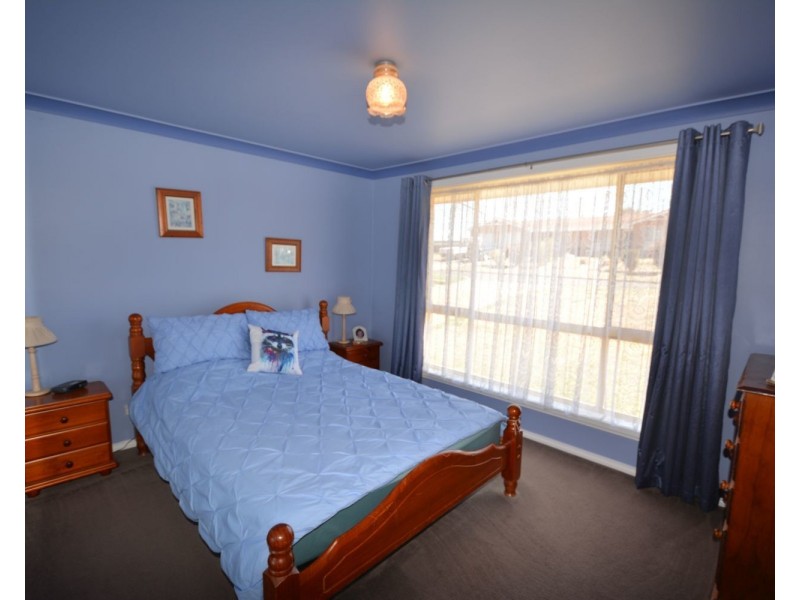 14 Chivers Close, Lithgow NSW 2790