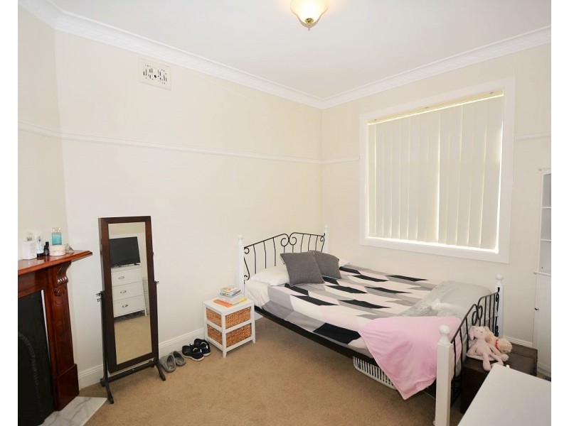 109 Martini Parade, Lithgow NSW 2790