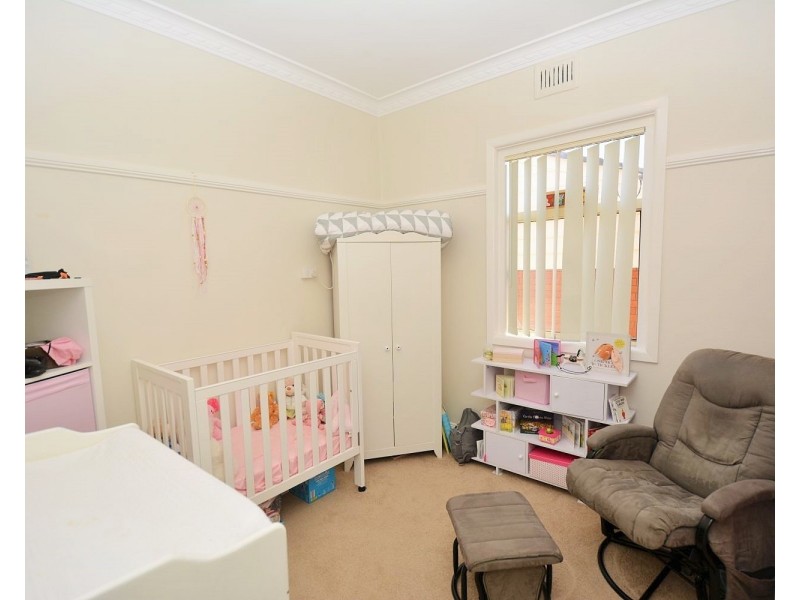 109 Martini Parade, Lithgow NSW 2790