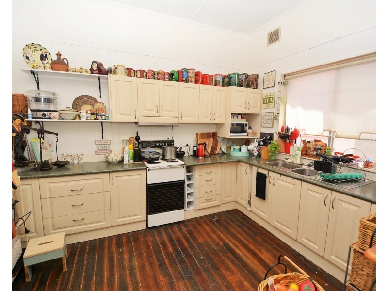 36 Chifley Road, Lithgow NSW 2790