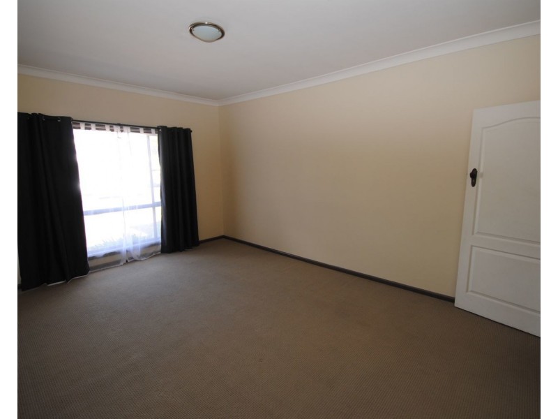 68 Rifle Parade, Lithgow NSW 2790