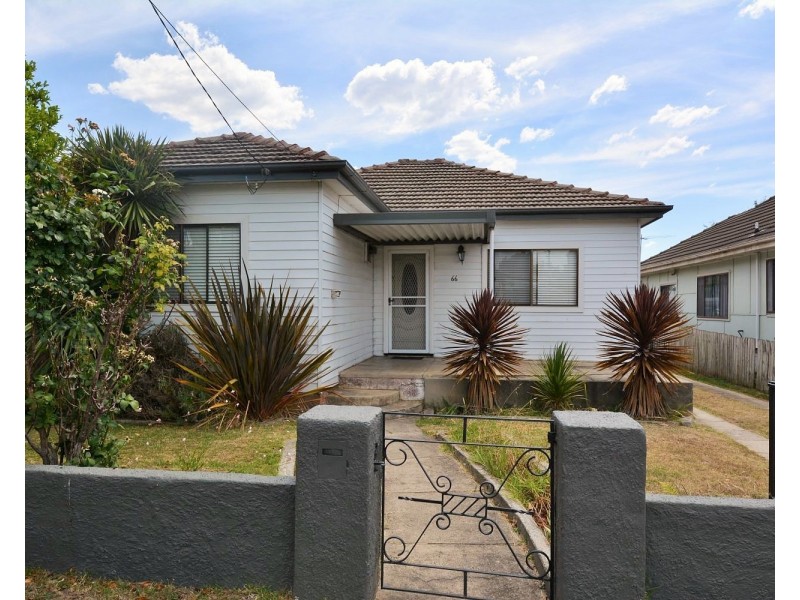 66 Rifle Parade, Lithgow NSW 2790