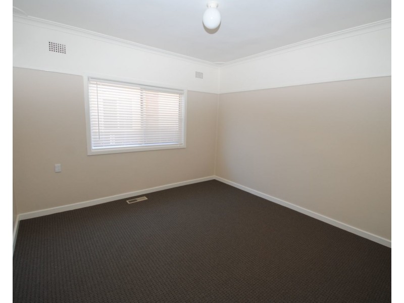 66 Rifle Parade, Lithgow NSW 2790