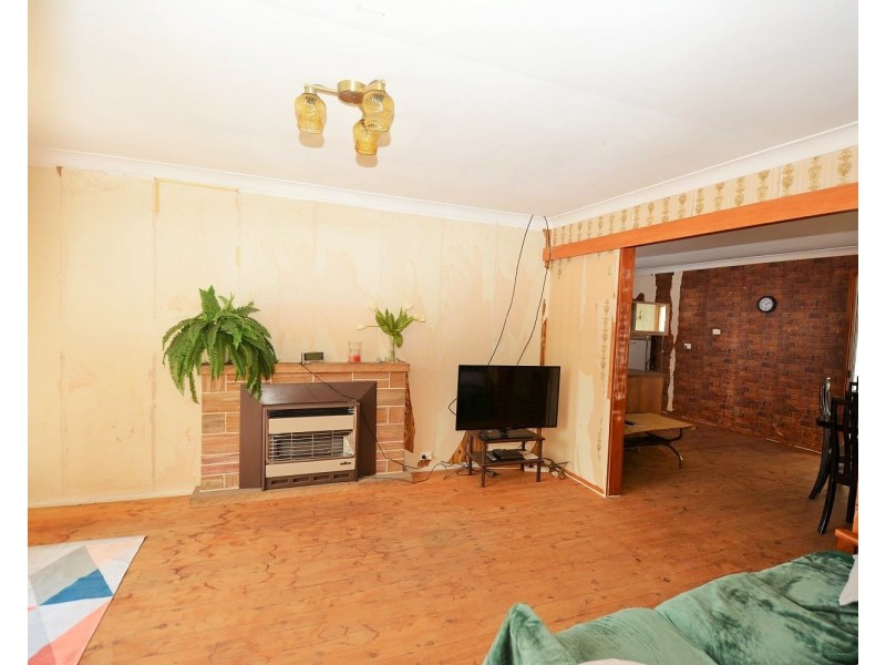 33 Bells Road, Lithgow NSW 2790