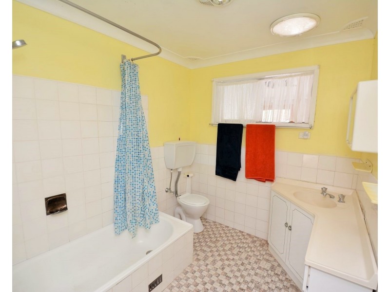 33 Bells Road, Lithgow NSW 2790