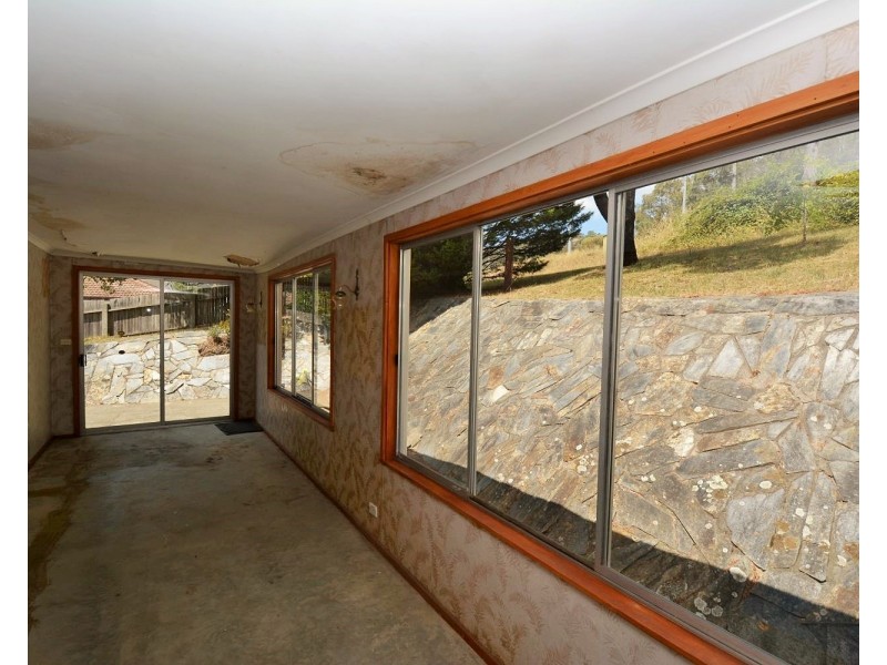 33 Bells Road, Lithgow NSW 2790