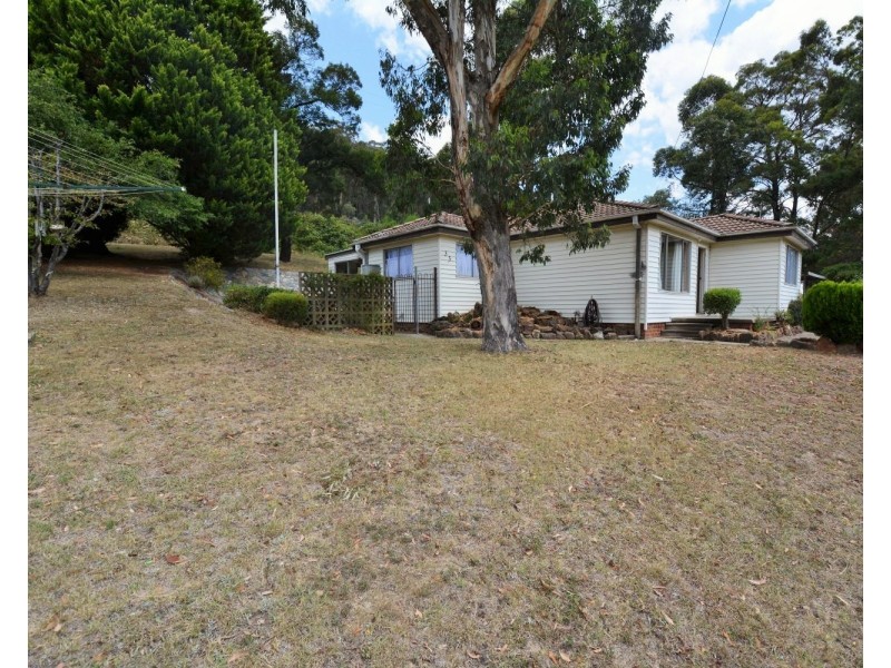 33 Bells Road, Lithgow NSW 2790