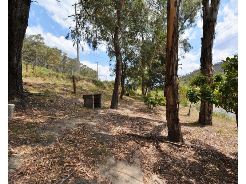 33 Bells Road, Lithgow NSW 2790