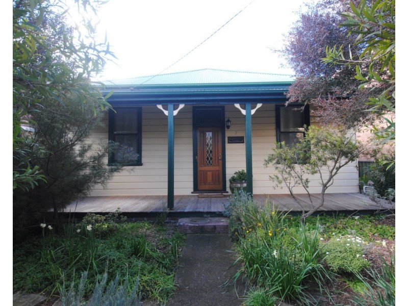 7 Roy Street, Lithgow NSW 2790