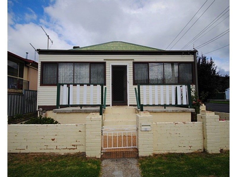 33 Chifley Road, Lithgow NSW 2790