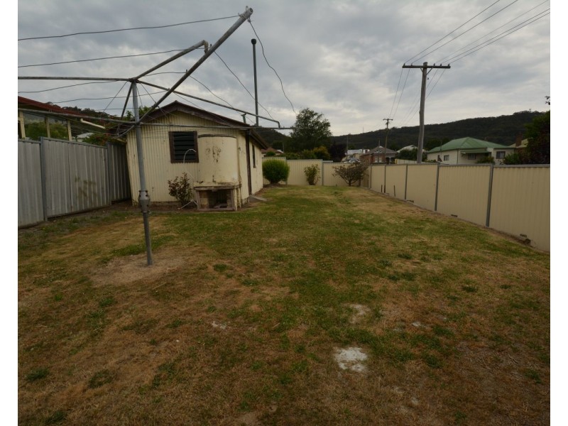 33 Chifley Road, Lithgow NSW 2790