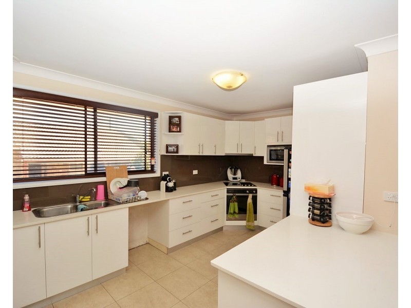 8 Enfield Avenue, Lithgow NSW 2790