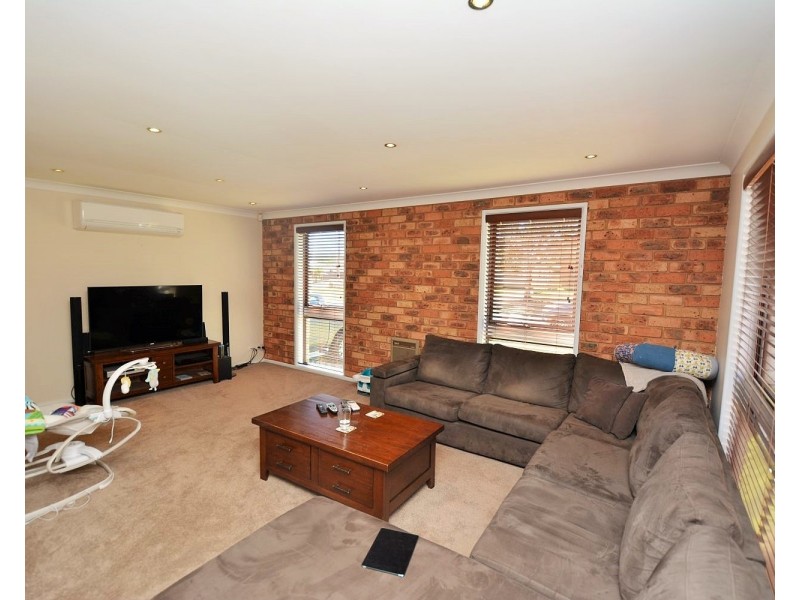 8 Enfield Avenue, Lithgow NSW 2790