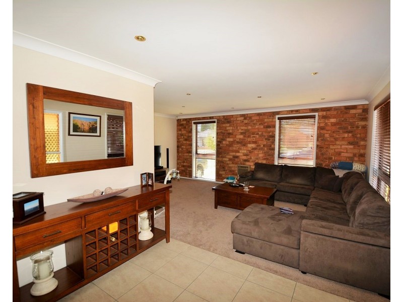 8 Enfield Avenue, Lithgow NSW 2790