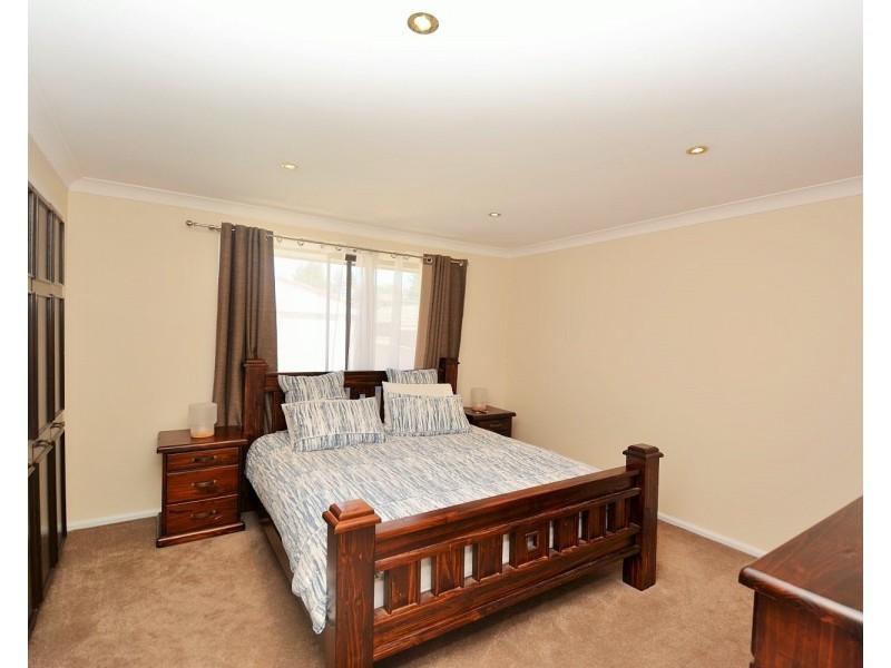 8 Enfield Avenue, Lithgow NSW 2790