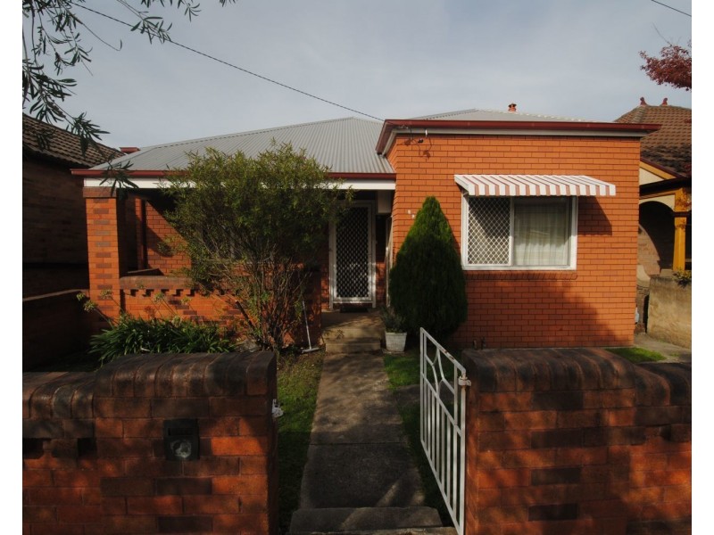 29 Academy Street, Lithgow NSW 2790